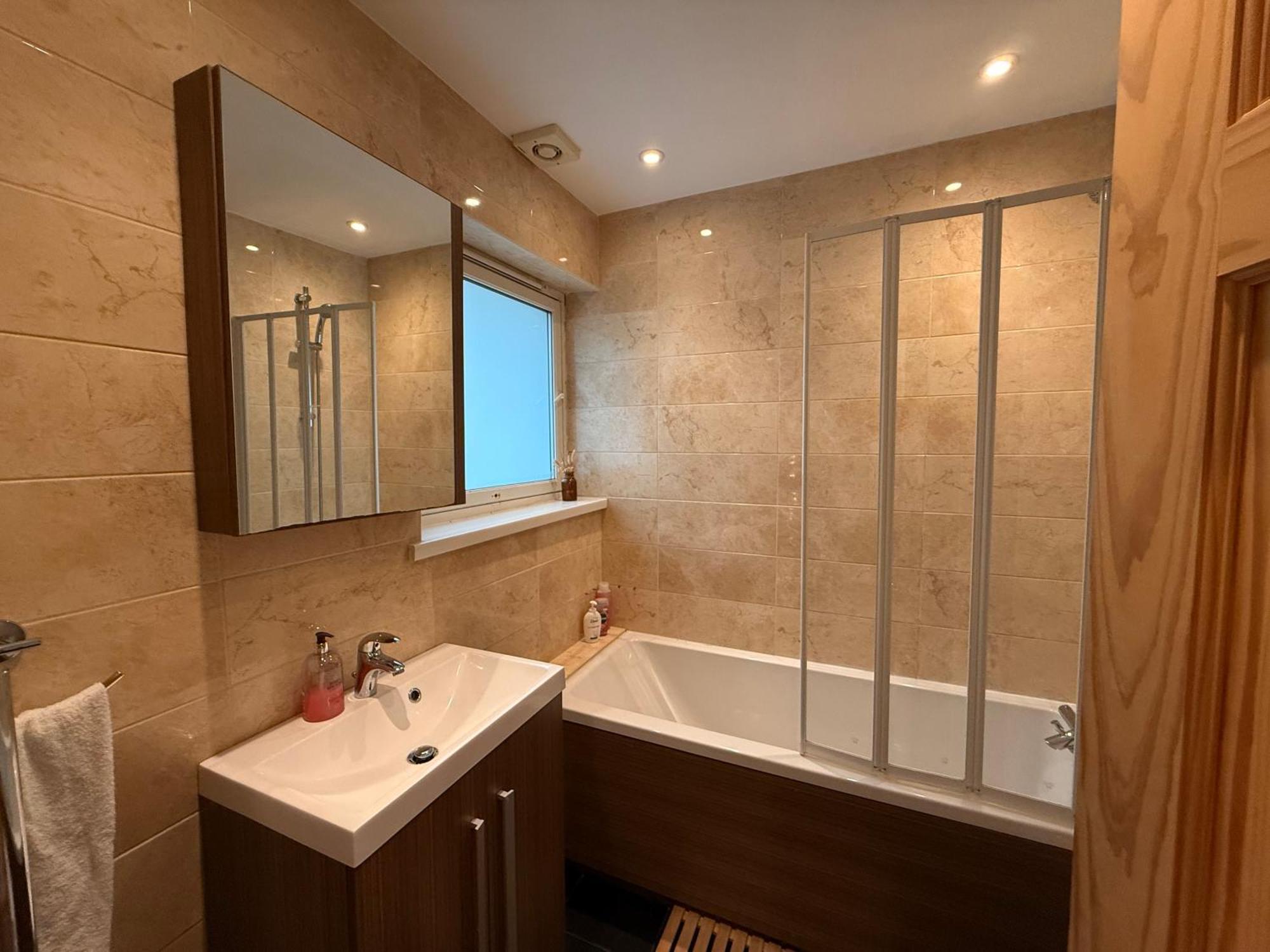 Two Bedroom Flat In The Heart Of London Exterior foto