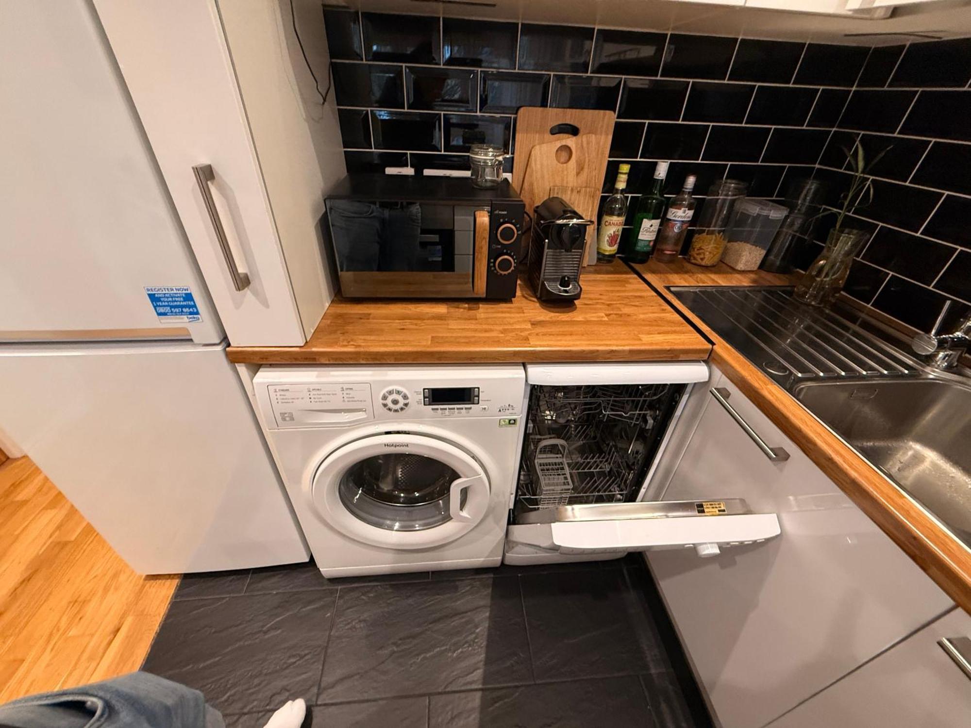 Two Bedroom Flat In The Heart Of London Exterior foto